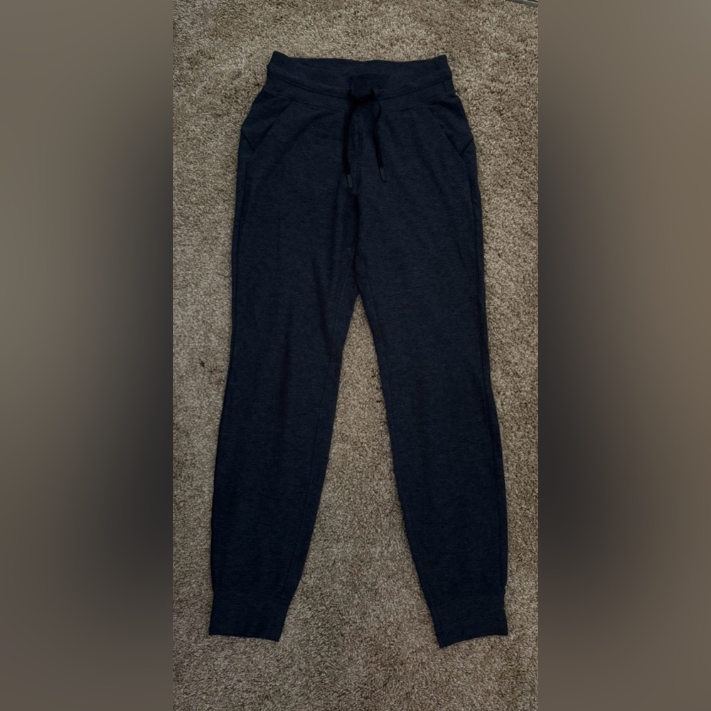 Lululemon Comfy Blue Jogger Pants Size 4